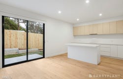 3&4/9 Bainbridge Court, Kilsyth, Vic 3137