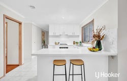 8 Haigh Court, Altona Meadows, Vic 3028