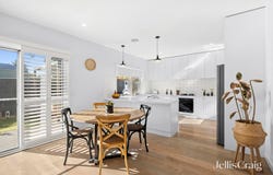 6/43 High Street, Woodend, Vic 3442