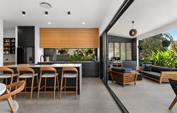18 Bundah Street, Camp Hill, Qld 4152