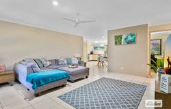 16/136 Pacific Pines Boulevard, Pacific Pines, Qld 4211