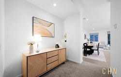 19 Broadbeach Circuit, Sanctuary Lakes, Vic 3030
