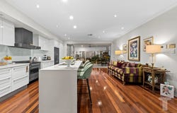 21 Lynell Street, Hamilton, Qld 4007