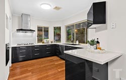 16 Spanish Court, Carindale, Qld 4152