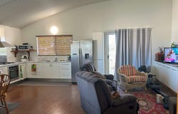 17 Hardiker Street, Moffatdale, Qld 4605
