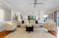27 Kenmore Road, Kenmore, Qld 4069