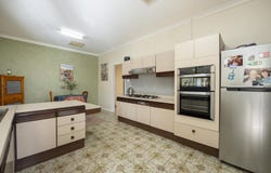18 Port Davis Rd, Port Pirie, SA 5540