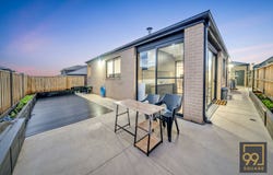 24 Portobello Way, Fraser Rise, Vic 3336