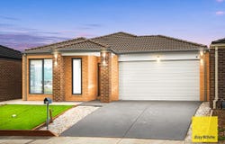 28 Yates Avenue, Truganina, Vic 3029