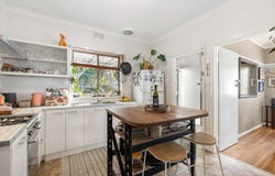 15 Couper-Angus Grove, Sunshine, Vic 3020