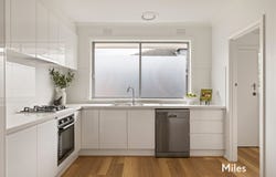 4/52 Locksley Road, Ivanhoe, Vic 3079