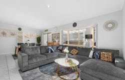 2/18 Manoon Road, Clayton South, Vic 3169