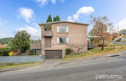 198 East Derwent Highway, Lindisfarne, Tas 7015