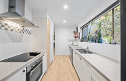 1/11 Adori Street, Chevron Island, Qld 4217
