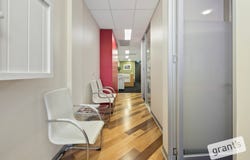 1 & 2, 5 Gloucester Avenue, Berwick, Vic 3806