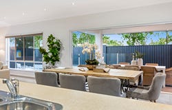61 Yarra Road, Wakerley, Qld 4154