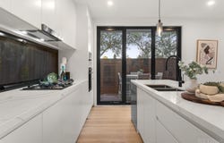 2/20 Clay Drive, Doncaster, Vic 3108