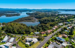 2-4 Trafalgar Road, Tuross Head, NSW 2537