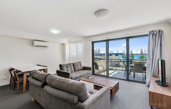 312/392 Marine Parade, Labrador, Qld 4215