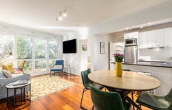 2/485 St Kilda Street, Elwood, Vic 3184