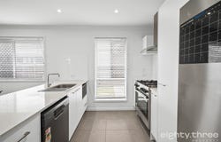 21 Richmond Terrace, Plainland, Qld 4341