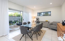 18 Cova Boulevard, Hope Island, Qld 4212
