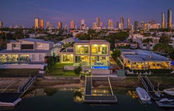 15 Lakeside Avenue, Broadbeach Waters, Qld 4218