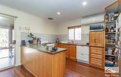 17 Railway Road, Clackline, WA 6564