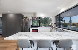 81 Blackberry Lane, Haddon, Vic 3351