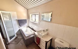 30 Rayleigh, Wallangarra, Qld 4383
