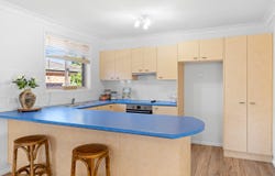 25A Montrose Street, Mannering Park, NSW 2259