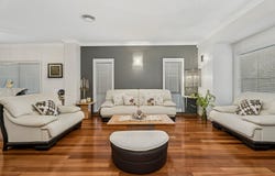 25 Bordeaux Crescent, Castle Hill, NSW 2154