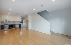 4 Aviary Grove, Thornbury, Vic 3071