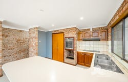 10 Hughlings Place, Australind, WA 6233