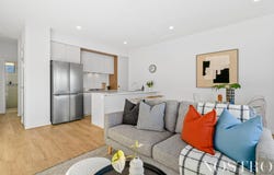 2 Yellowstone Street, South Morang, Vic 3752