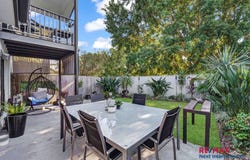 29/31 Archipelago Street, Pacific Pines, Qld 4211