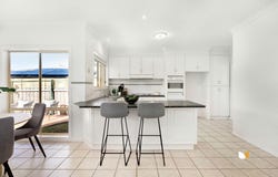 3/12 Napier Crescent, Essendon, Vic 3040