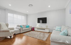 8 Charbray Loop, Oran Park, NSW 2570