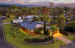 8 Lowanna Drive, Ashmore, Qld 4214
