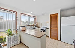 1/54 Elizabeth Street, Cranbourne North, Vic 3977