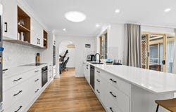 2 Centennial Court, Bomaderry, NSW 2541