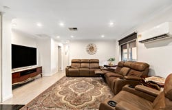 4 Lockerbie Court, Greenvale, Vic 3059