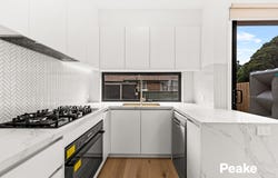 2/17 Margaret Street, Berwick, Vic 3806