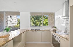 6/90 Lambert Street, Kangaroo Point, Qld 4169