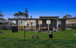 51 CORONATION AVE, Beachmere, Qld 4510