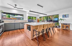 22 Wills Court, Cannonvale, Qld 4802