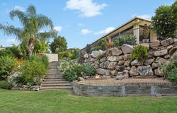 1 Skyline Drive, Norman Gardens, Qld 4701