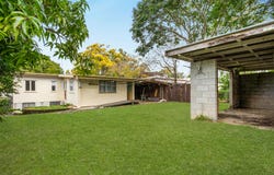 17 Disraeli Street, Indooroopilly, Qld 4068