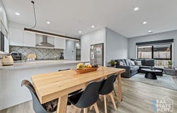 2/17 Harmer Road, Hallam, Vic 3803
