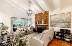 3 Charles Wilson Close, Eltham North, Vic 3095